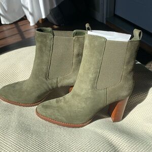 Ralph Lauren Green Heeled Boots Suede